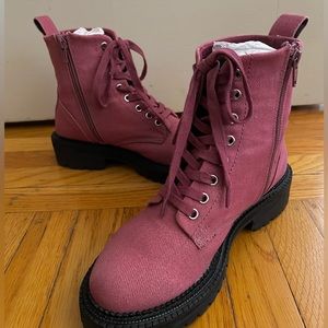 Charlotte Stone Boots Size 7